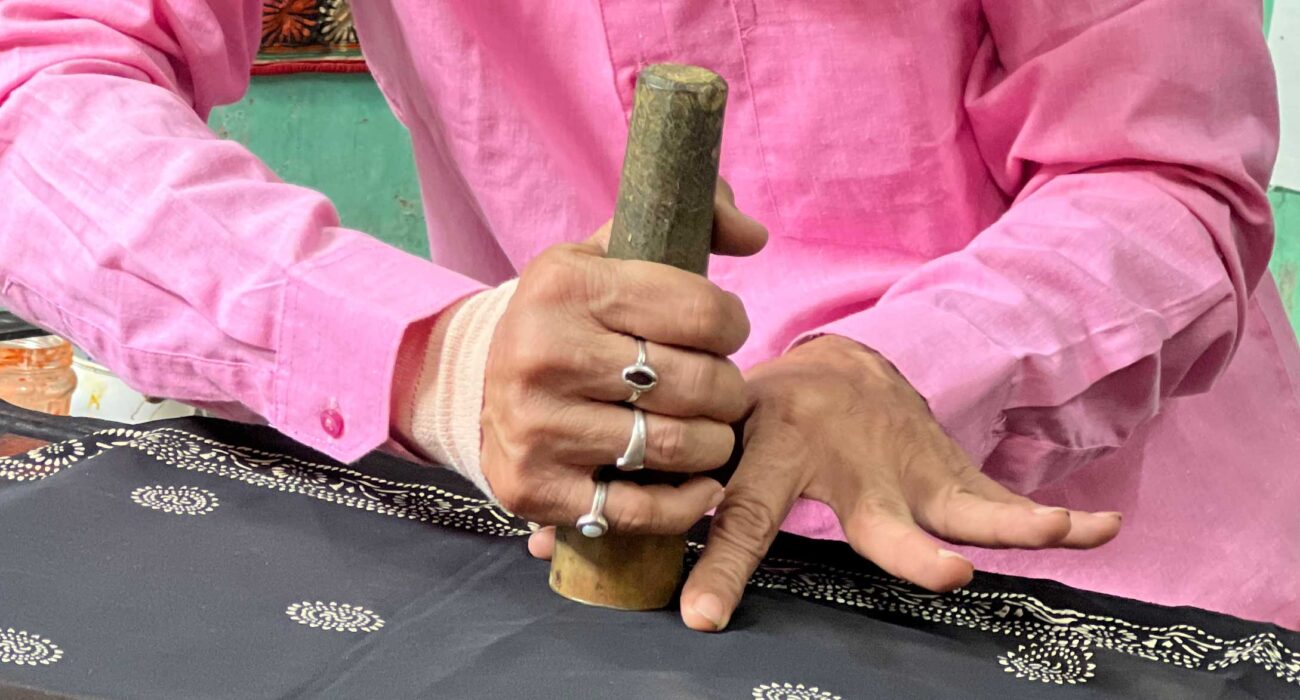 Rogan Print: History, Process & Unique Artistry by Ashish Kansara