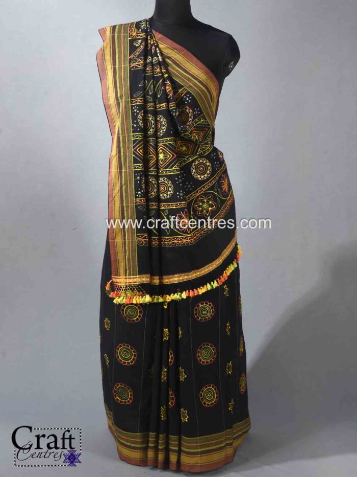 traditional rogan art saree and bhujodi blouse