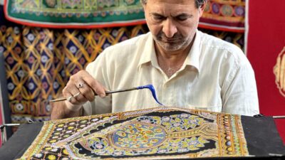 Rogan Painting by Ashish Kansara