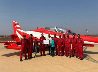 Ashish Kansara prepared a Rogan art masterpiece featuring the logo (trademark) of the Surya Kiran acrobatic team.